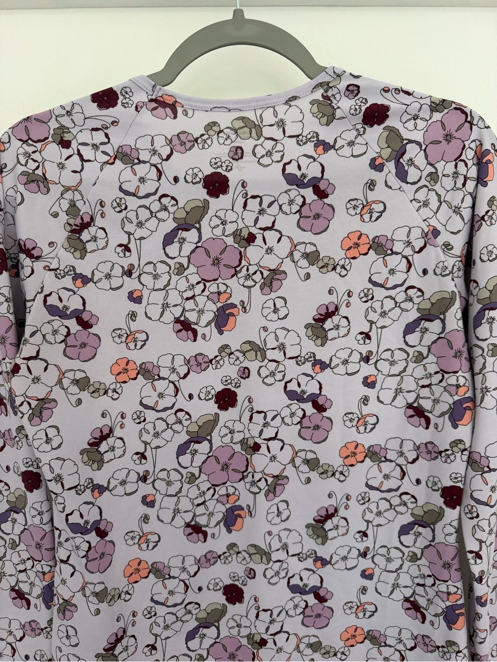 Patagonia Lavender Purple Floral Base Layer Capilene Performance Outdoors Shirt - Picture 9 of 13
